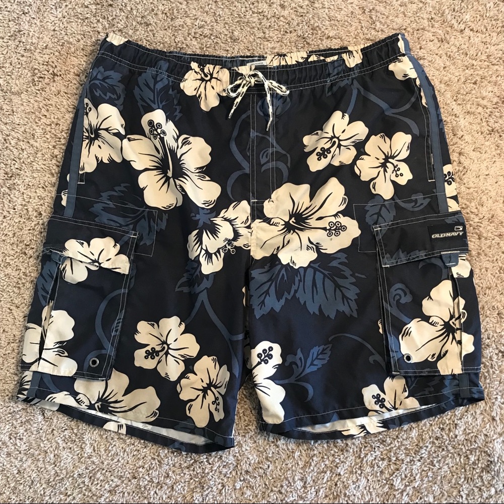 Old Navy bathing suit swim trunks board shorts blue and cream floral size LG